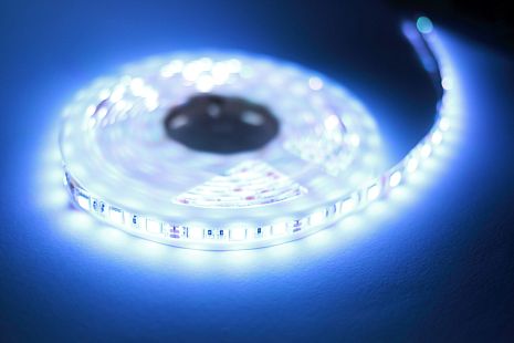 Комплект светодиодной ленты SMD2835-60 LED/м-12 В-4,8 Вт/м-IP20-3000К (1 м) TDM